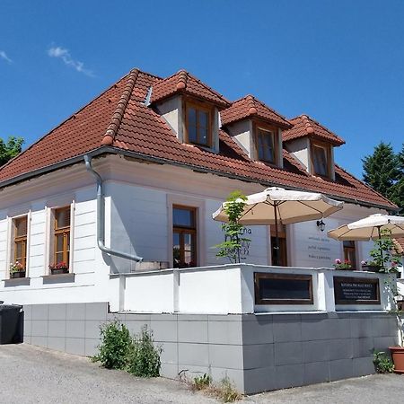 Apartmány Malý mnich Mníšek pod Brdy Kültér fotó